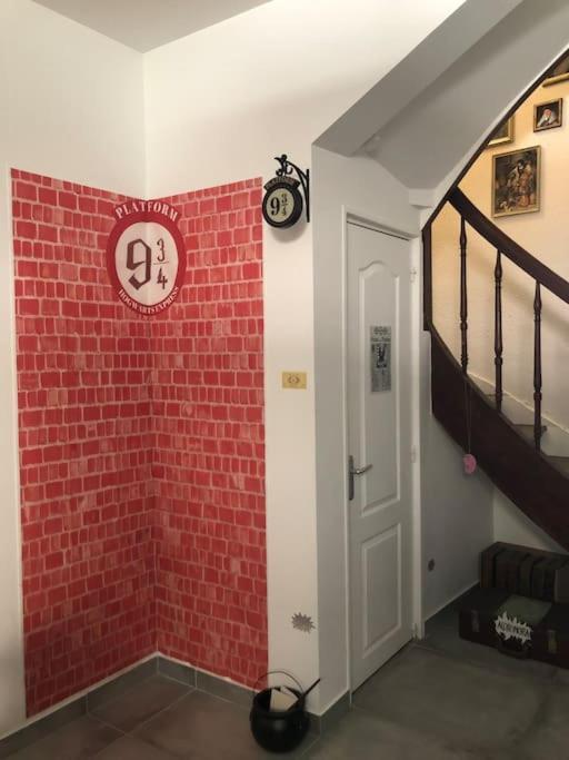 Maison Harry Potter Pour 6 Personnes En Centre Ville مونْتوبا المظهر الخارجي الصورة