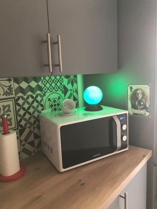 Maison Harry Potter Pour 6 Personnes En Centre Ville مونْتوبا المظهر الخارجي الصورة